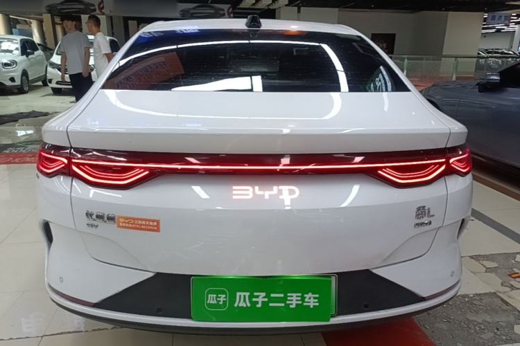 BYD Qin L 2025 — 5