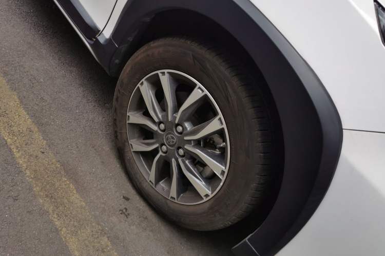 Toyota YARiS L Zhi Xuan 2021 — 5