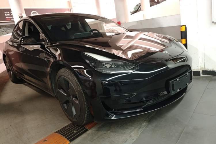 Tesla Model 3 2021 — 3