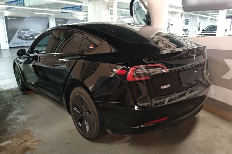 Tesla Model 3 2021 — 4