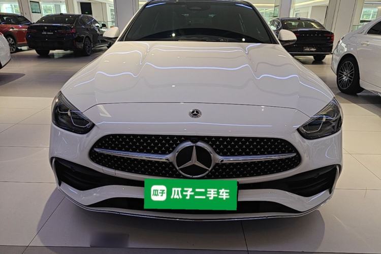 Mercedes-Benz C 260 L 2025 — 2