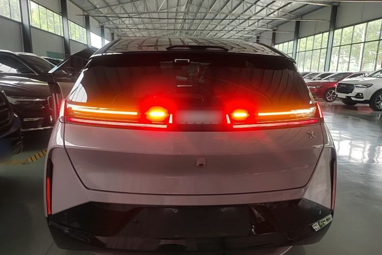 Zeekr X 2023 — 5