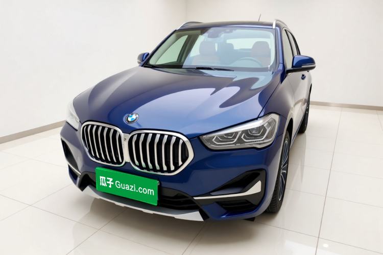BMW X1 2020 — фото 1