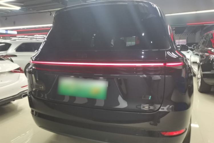 Li Auto L9 2022 — 5