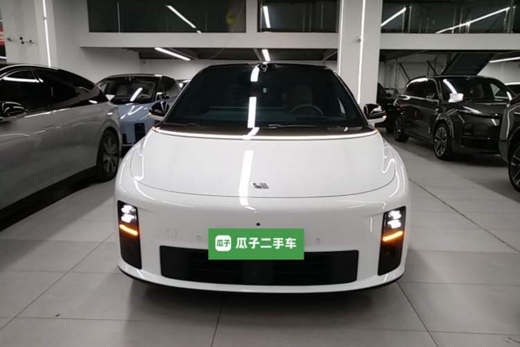 Li Auto i6 2025 — 2