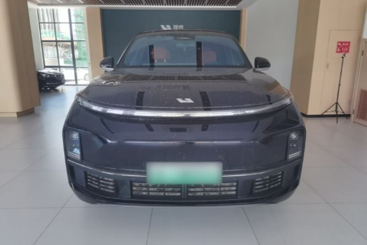 Li Auto L8 2024 — 2