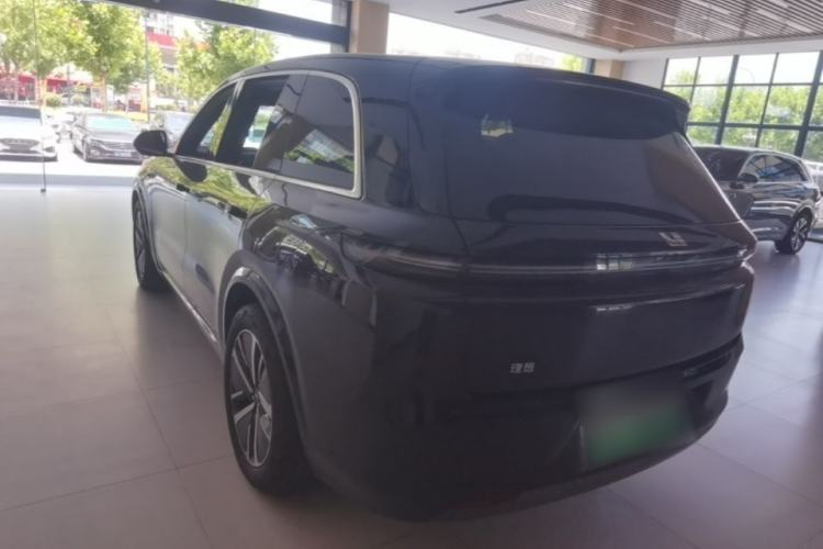 Li Auto L8 2024 — 4