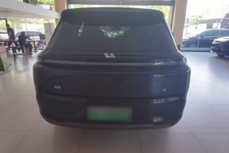 Li Auto L8 2024 — 5