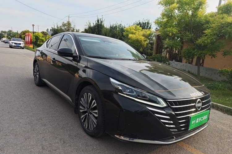 Nissan Altima 2022 — 3