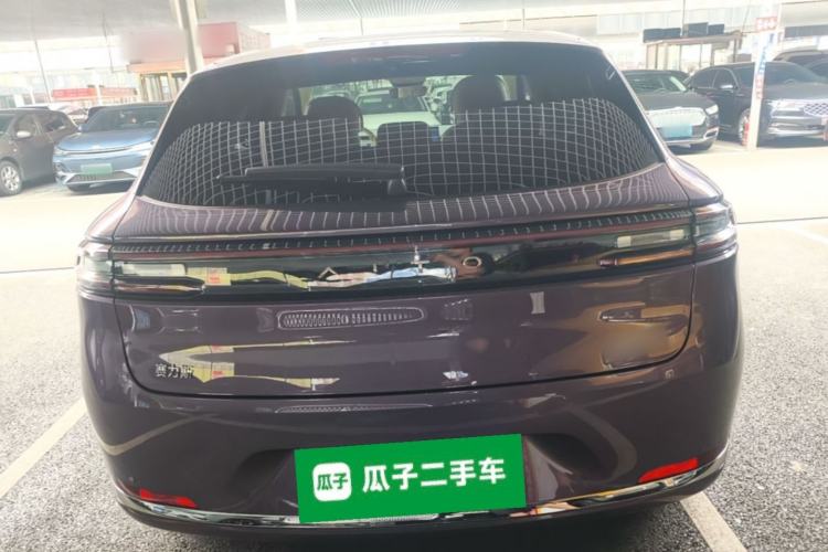 AITO M5 2025 — 5