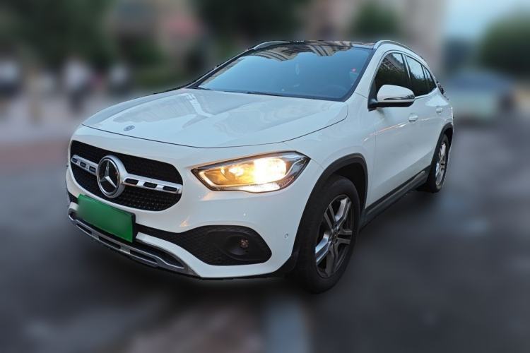 Mercedes-Benz benz gla 2020 — фото 1