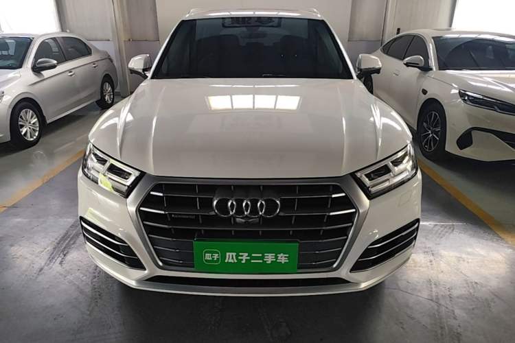Audi Q5L 2020 — фото 2