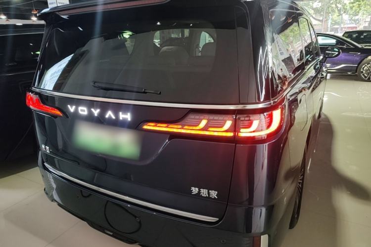 Voyah Dream 2025 — 5