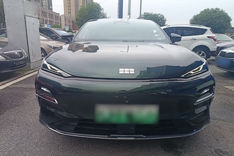 Geely Galaxy 8 2025 — 2