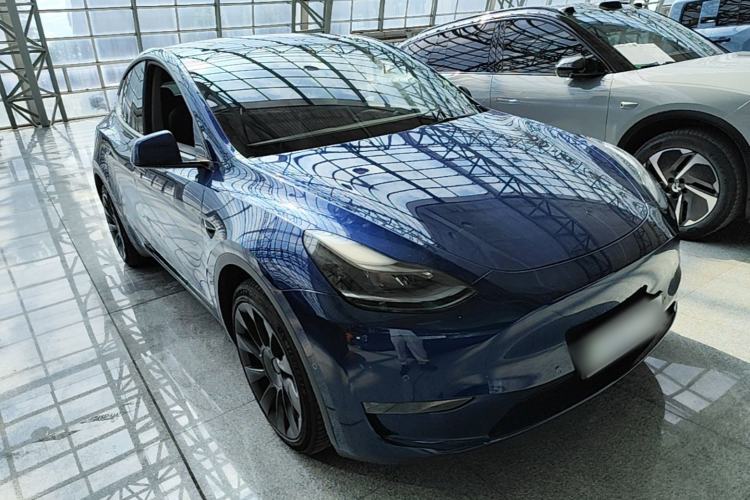 Tesla Model Y 2021 — 3