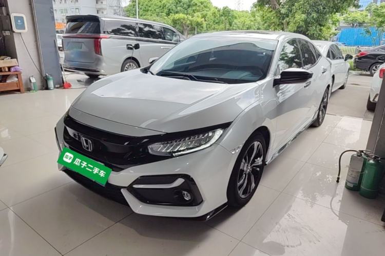Honda Civic 2021 — фото 1