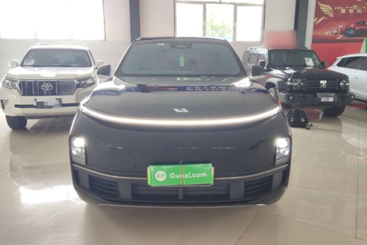 Li Auto L8 2023 — 2