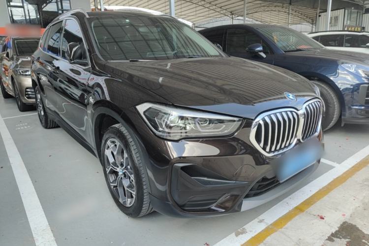 BMW X1 2021 — фото 3