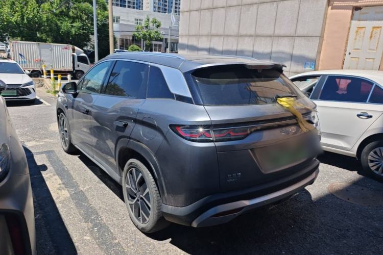 BYD Song L DM-i 2025 — 4