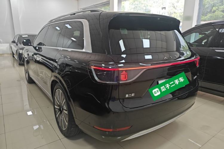 AITO M9 2024 — 4