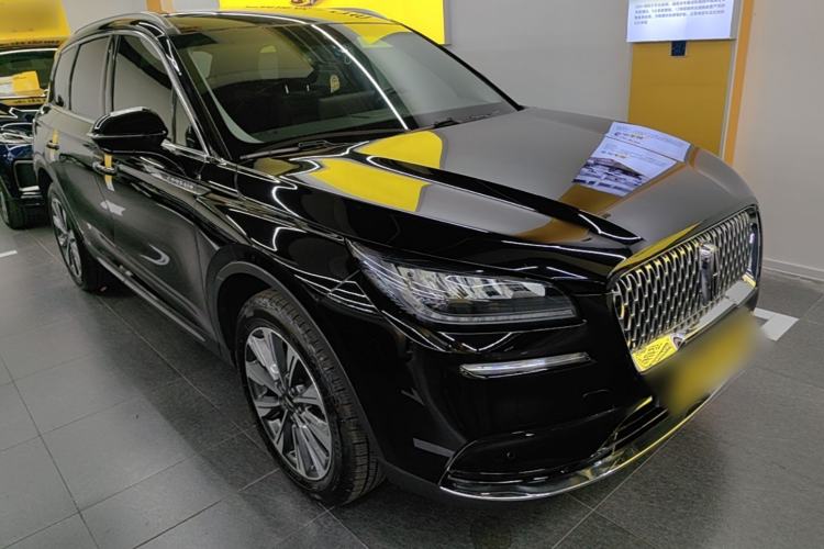 Lincoln Corsair 2022 — 3