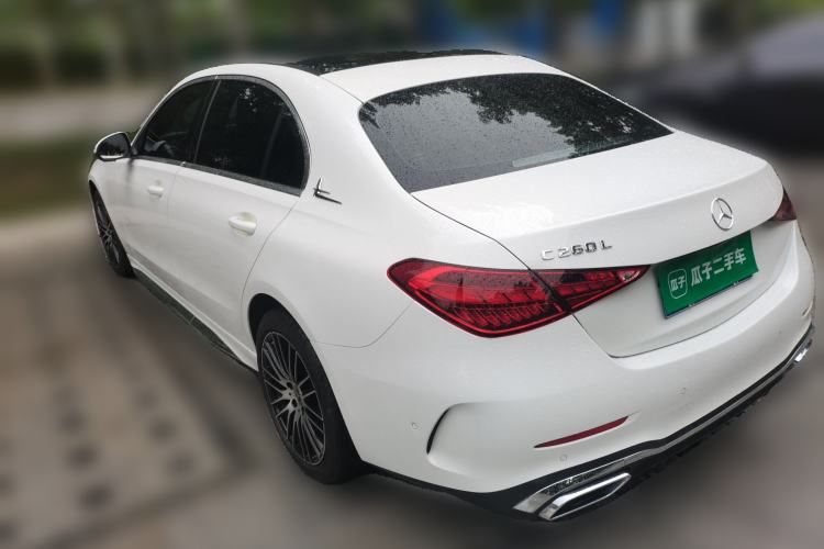 Mercedes-Benz C 260 L 2023 — фото 4