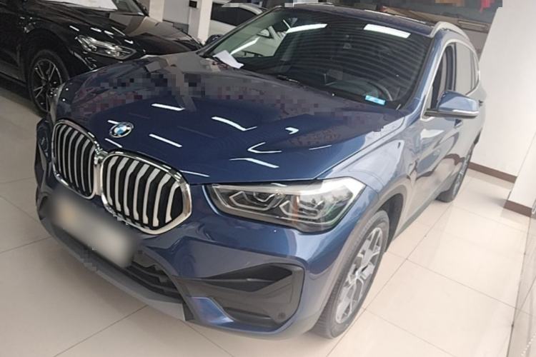 BMW X1 2022 — фото 1