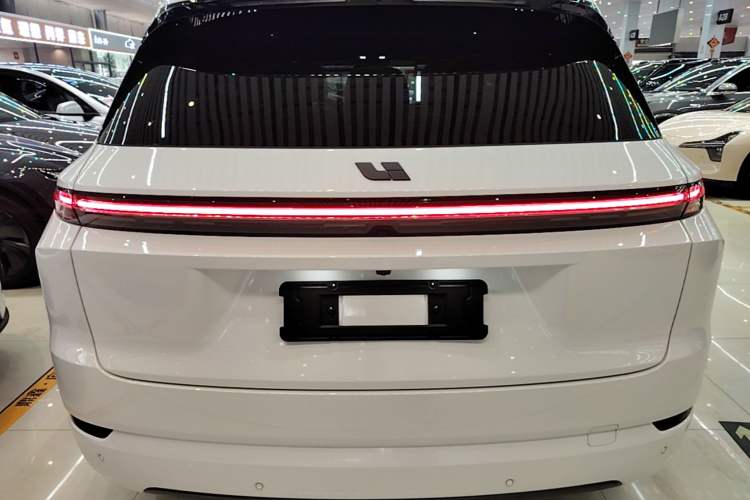Li Auto L7 2024 — 5