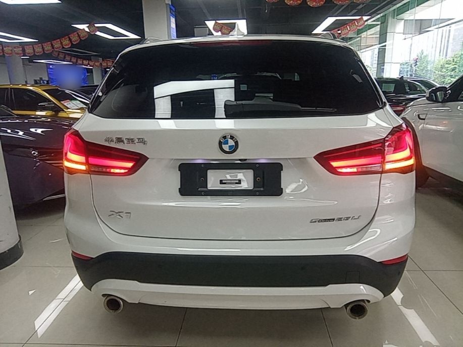 BMW X1 2022 — фото 5