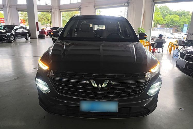 Wuling Victory 2020 — 2