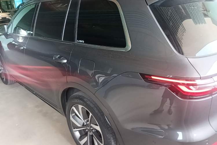 Li Auto ONE 2020 — 4
