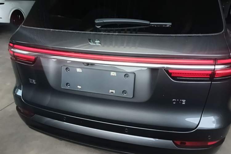 Li Auto ONE 2020 — 5