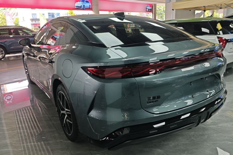 BYD Han L 2025 — 4