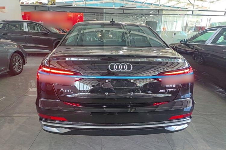 Audi A6L 2026 — 5