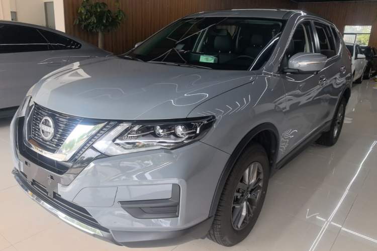 Nissan X-Trail 2025 — фото 1