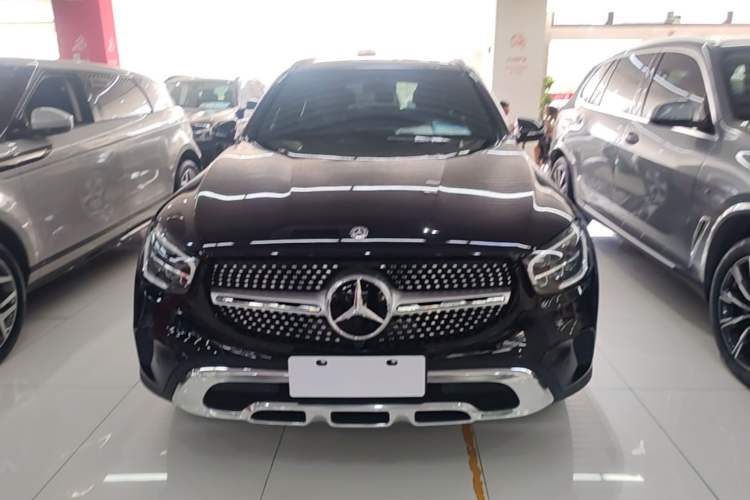 Mercedes-Benz GLC 260 L 2020 — фото 2