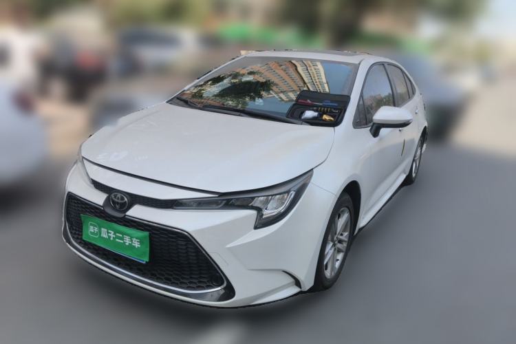 Toyota Corolla 2021 — фото 1