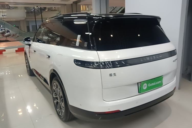 Lynk & Co 900 2025 — 4
