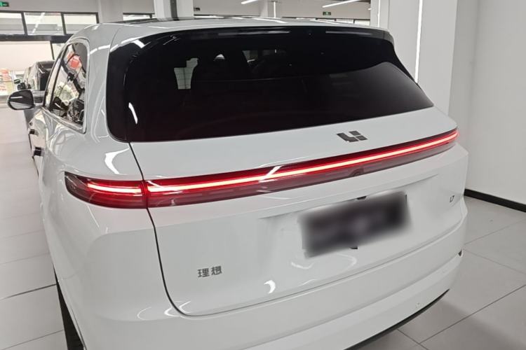 Li Auto L7 2025 — 4