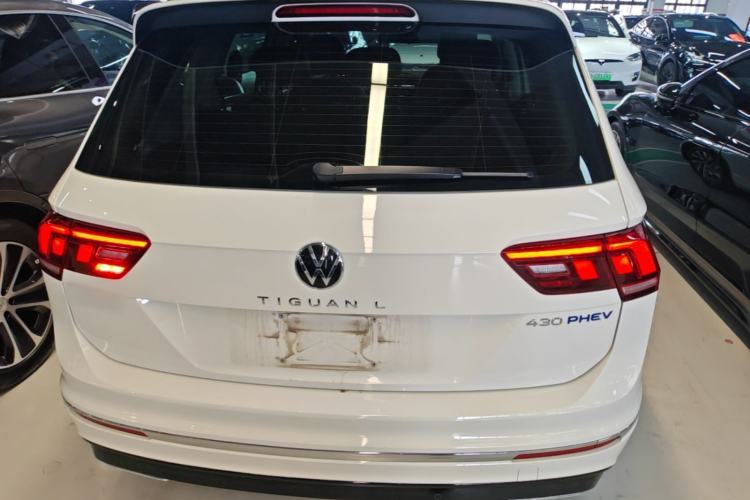 Volkswagen Tiguan L 2021 — 5