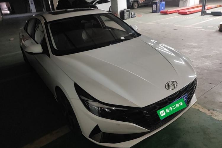 Hyundai Elantra 2021 — 3