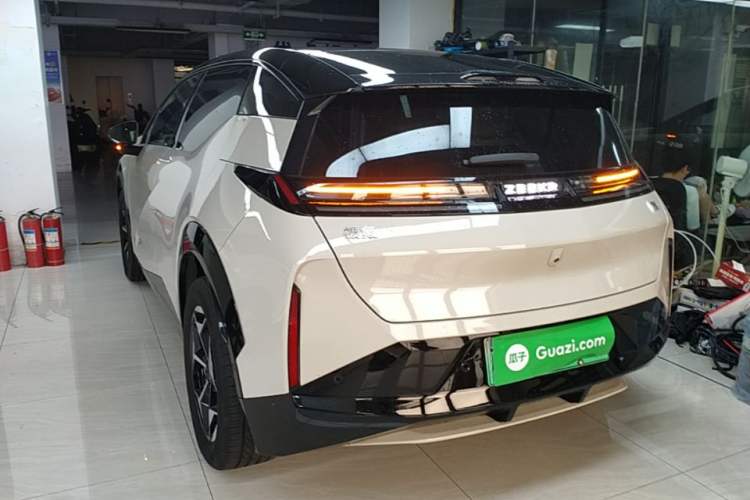 Zeekr X 2025 — 4