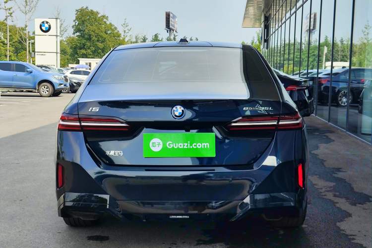 BMW i5 2025 — фото 5