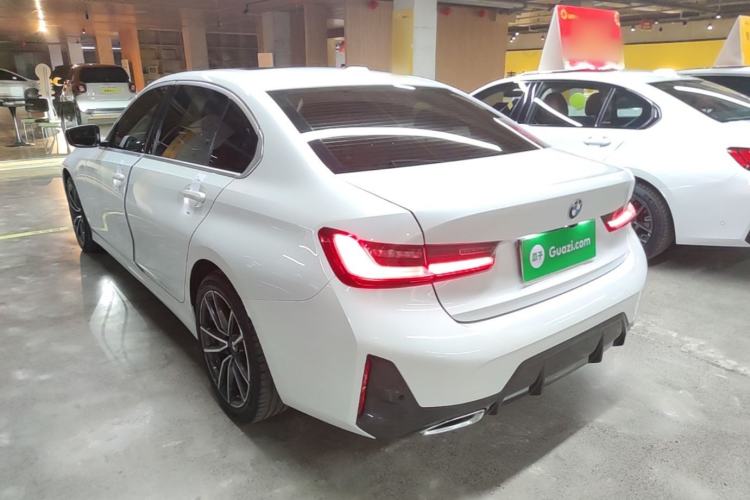 BMW 325Li 2023 — 4
