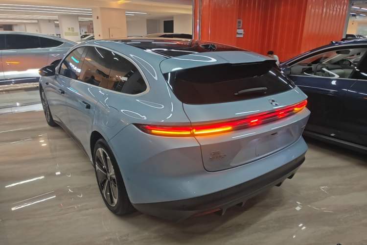 NIO ET5T 2024 — 4