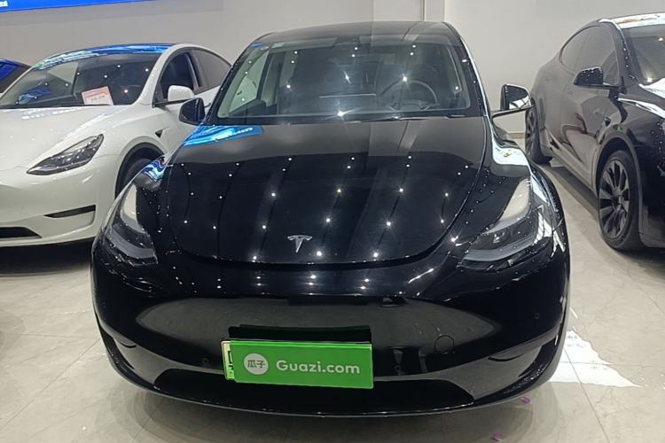 Tesla Model Y 2022 — 2