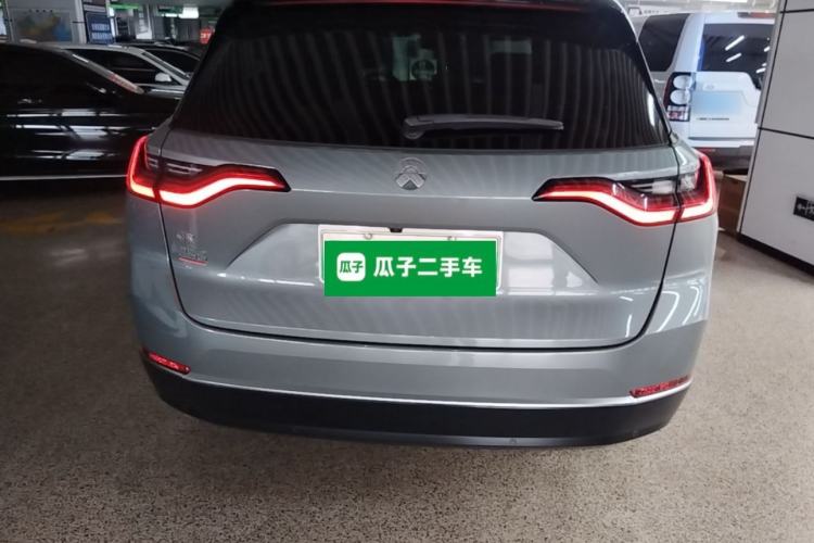 NIO ES8 2022 — 5