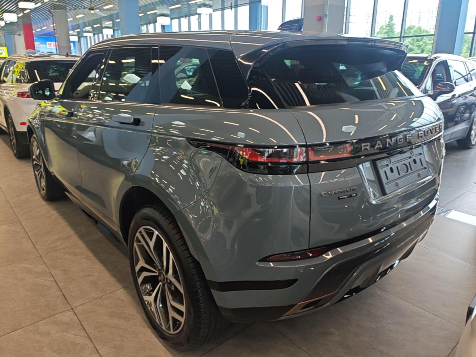 Land Rover rover range rover evoque 2020 — фото 4