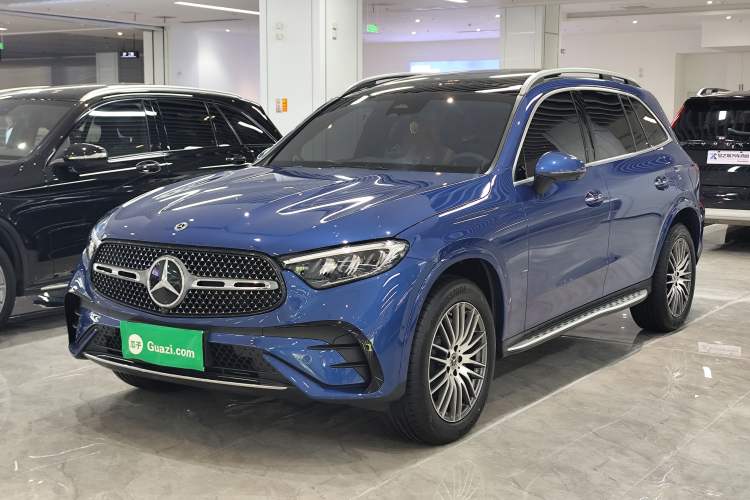 Mercedes-Benz GLC 300 L 2024 — фото 1