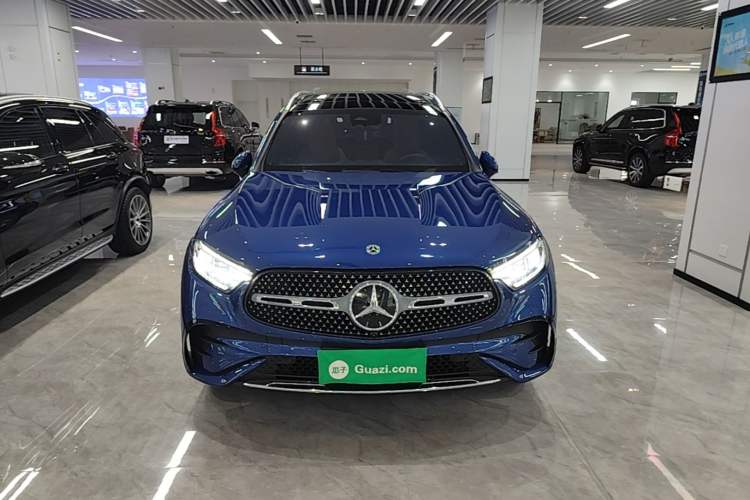 Mercedes-Benz GLC 300 L 2024 — фото 2